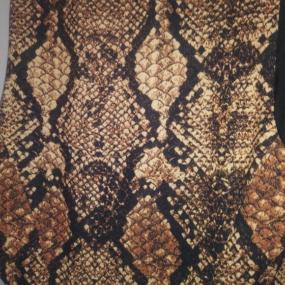 Bebe x naven snake print dress - Picture 5 of 8